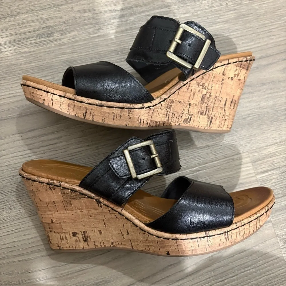 B.O.C Women's Black Faux Leather Cork Wedge Slip On Sangre Sandal Sz 10M Coastal